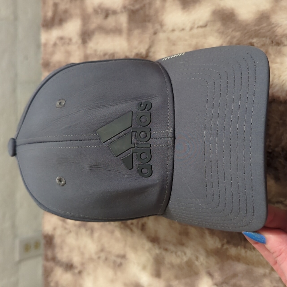 🚨3/$15 Grey Adidas Aeroready Hat